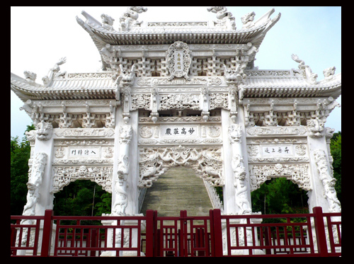 五臺(tái)山龍泉寺石雕牌坊制作