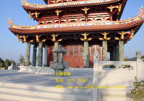 石雕龍柱建筑中的精湛裝飾品