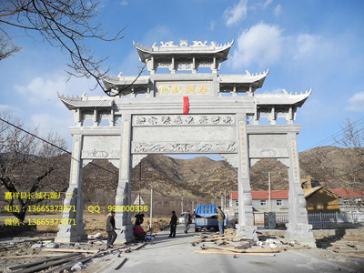 石牌坊大量用于美麗鄉(xiāng)村路口的標志